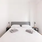 Tranquil Charm In Ptolemeon Apartmán *