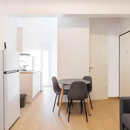 Tranquil Charm In Ptolemeon Apartman