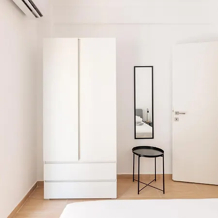 Tranquil Charm Apartment *